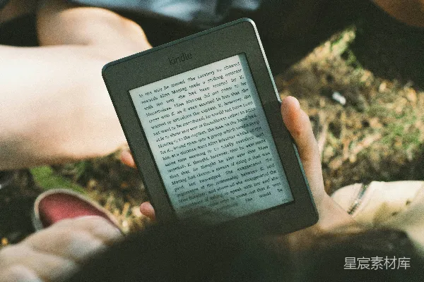 高清摄影 户外阅读的Kindle
