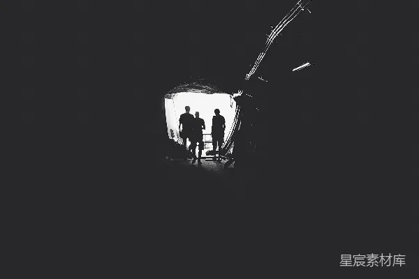 高清摄影 黑暗中的光与影