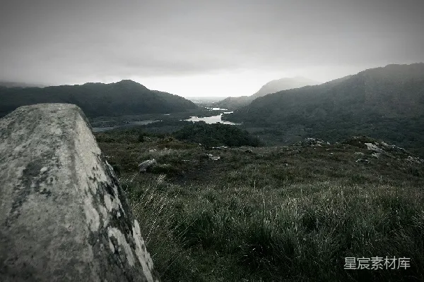 高清摄影 山顶上的宁静山景
