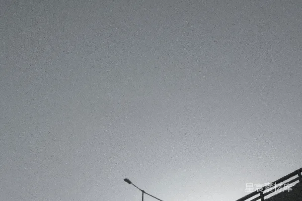 高清摄影 孤独的路灯