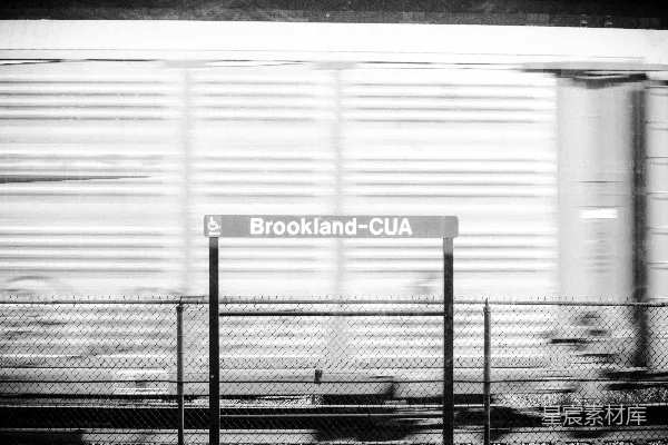 高清摄影 Brookland-CUA站台的火车