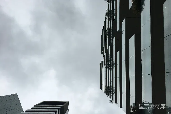 高清摄影 现代建筑与云层