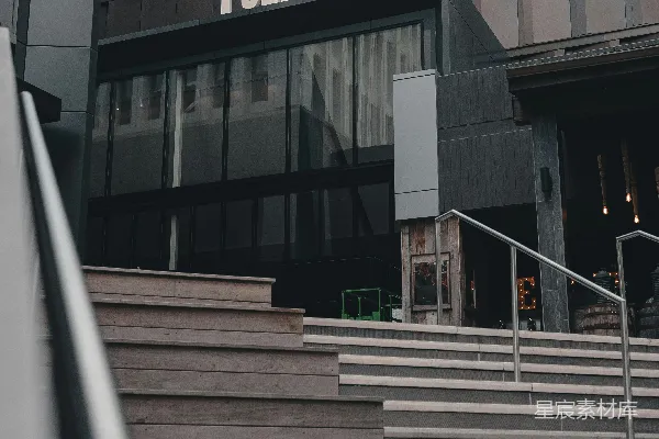 高清摄影 城市景观中的POLITAN ROW