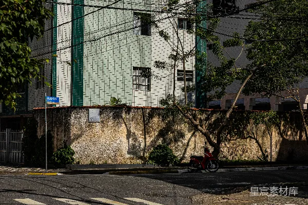 高清摄影 城市角落的静谧一隅