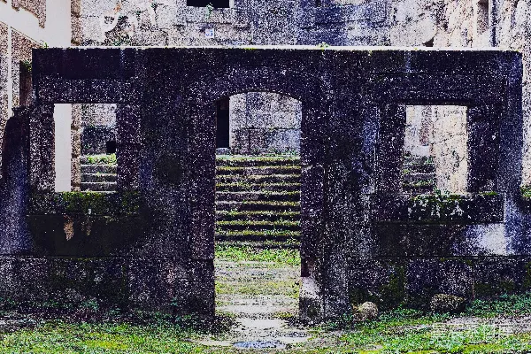 高清摄影 废弃建筑的拱门