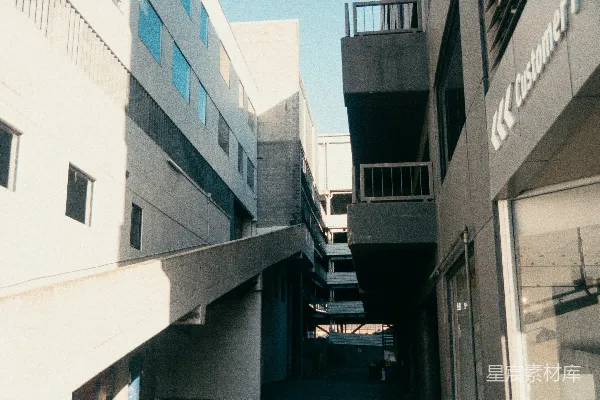 高清摄影 现代建筑的空旷走廊