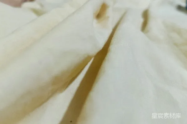 高清摄影 白色床单上的污渍