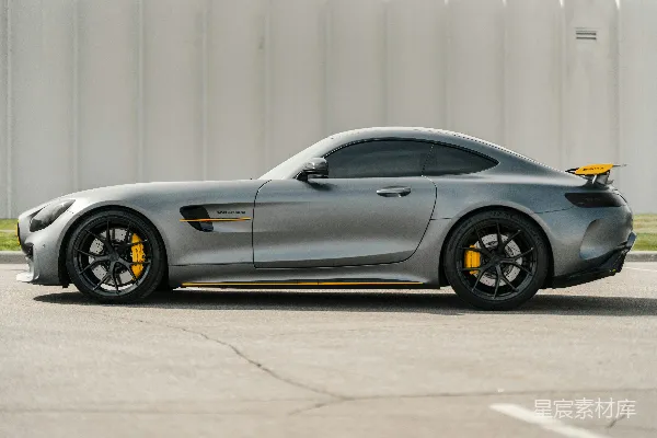 高清摄影 AMG GT R跑车侧面特写