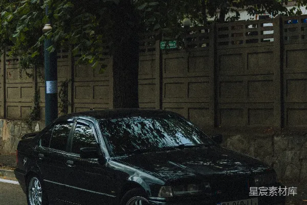高清摄影 城市中的复古宝马