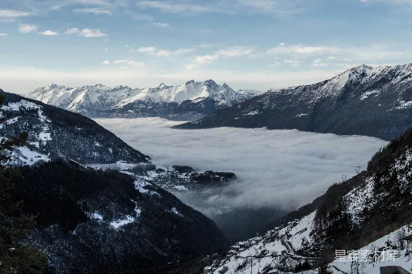 高清摄影 黑白山脉的风景摄影