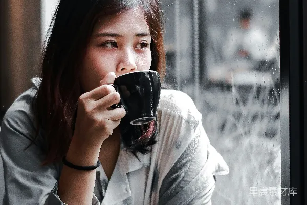 高清摄影 雨中咖啡时光