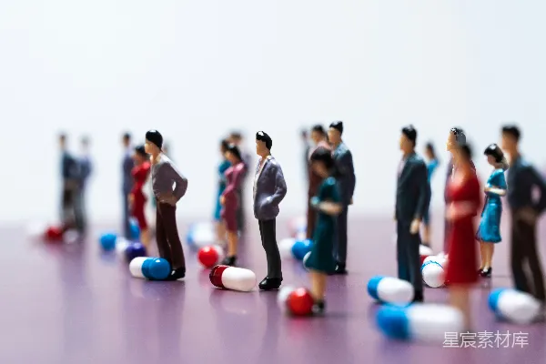 高清摄影 微缩人偶中的药物与人群