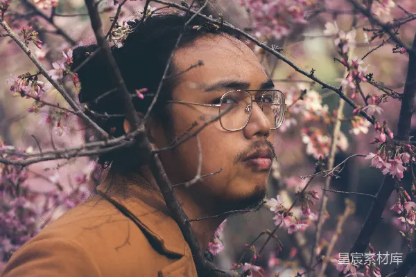 高清摄影 春天的思考者