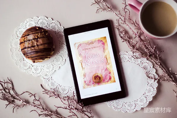 高清摄影 《Keys & Kisses》电子书阅读场景