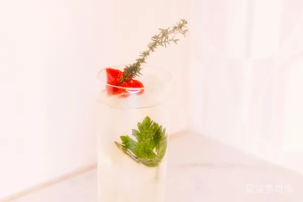 高清摄影 清新迷迭香鸡尾酒