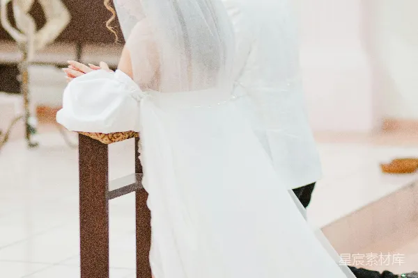 高清摄影 教堂里的婚礼