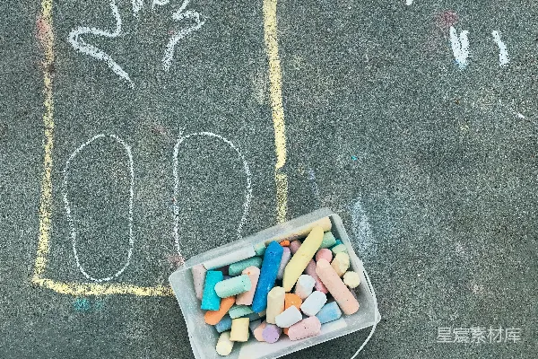 高清摄影 彩色粉笔与涂鸦的创意瞬间
