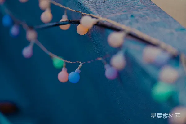 高清摄影 夜色中的彩色灯饰