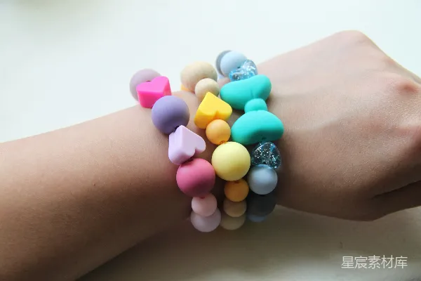 高清摄影 彩虹糖果手链