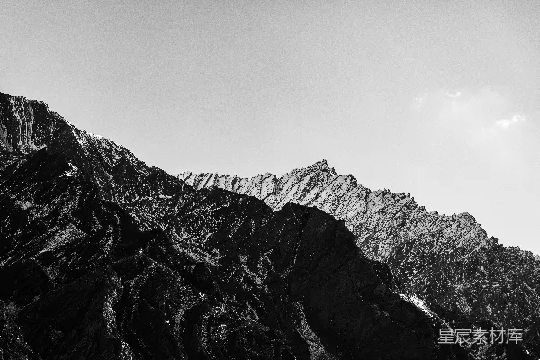 高清摄影 黑白山峰