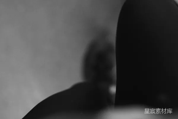 高清摄影 朦胧中的背影
