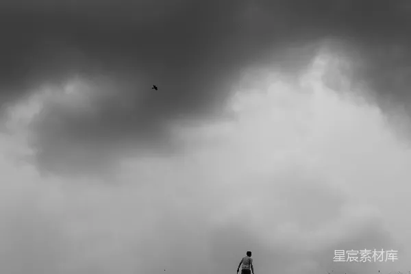 高清摄影 孤独的旅者