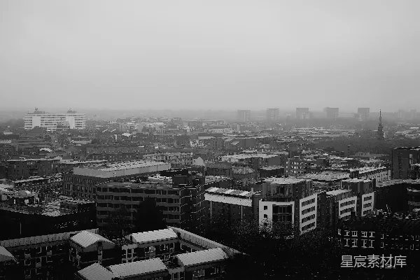高清摄影 雾中城市全景