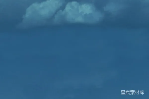材质纹理 宁静的天空：云层与蔚蓝交织