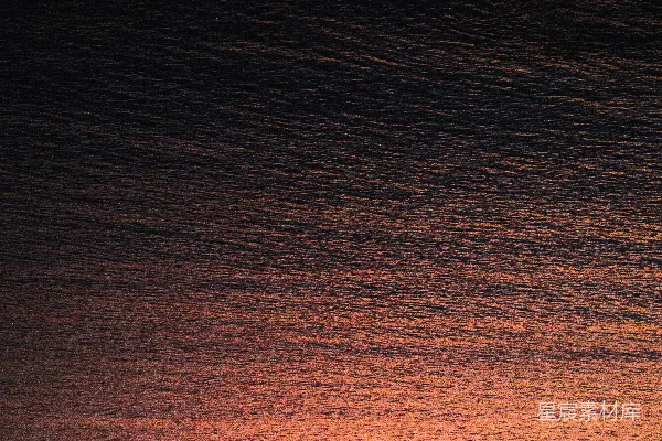 高清摄影 夕阳下的波光粼粼