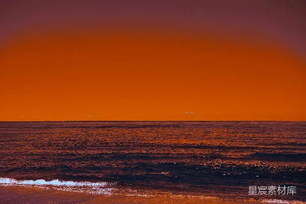 高清摄影 夕阳下的平静海面