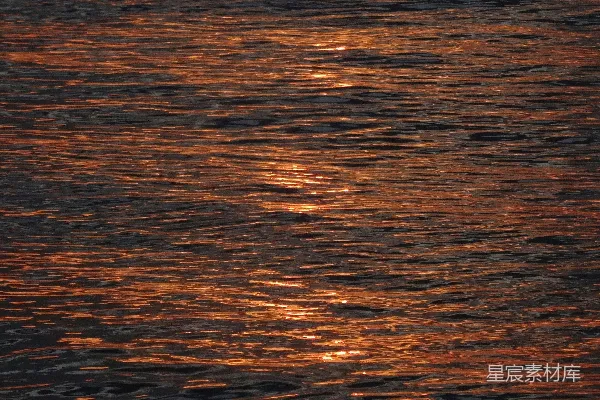 高清摄影 夕阳下的涟漪