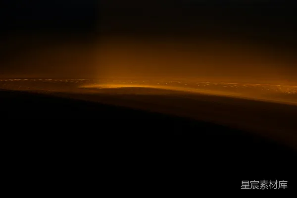 高清摄影 神秘的光晕：宇宙的奇迹