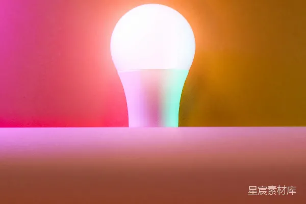 高清摄影 多彩灯泡的艺术展示