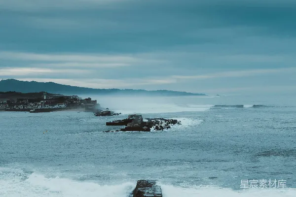 高清摄影 风雨中的海岸线