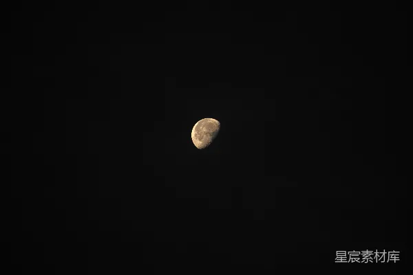 高清摄影 夜空中的一轮弯月