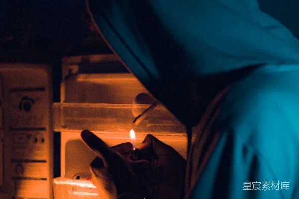 高清摄影 烛光下的冰箱