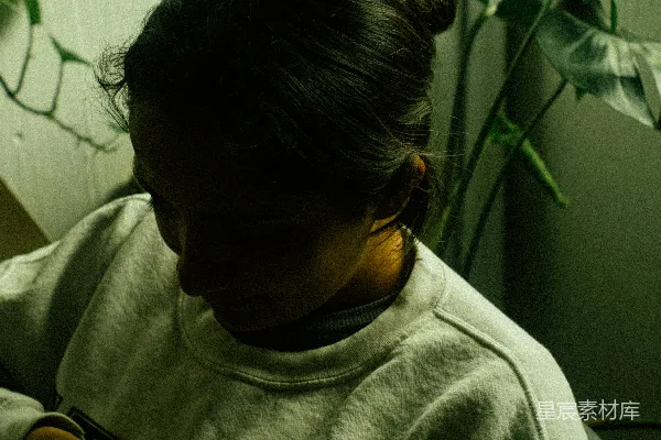 高清摄影 绿意盎然的午后时光