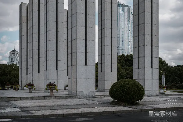 高清摄影 城市中的现代雕塑