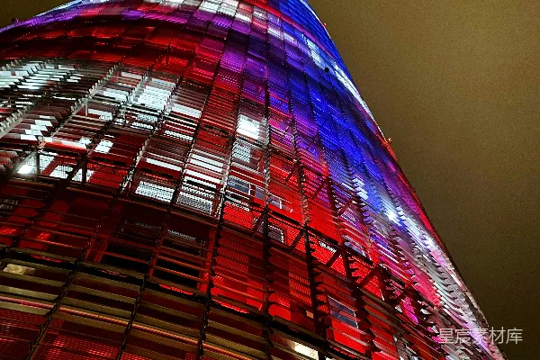 高清摄影 夜晚照亮的波尔盖塔建筑