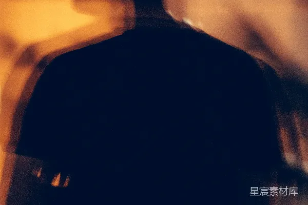 高清摄影 夜晚的背影