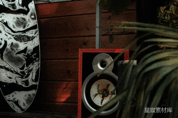 高清摄影 木质墙面与音箱的现代简约风格