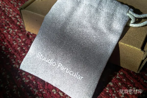 高清摄影 Studio Particular的包装袋