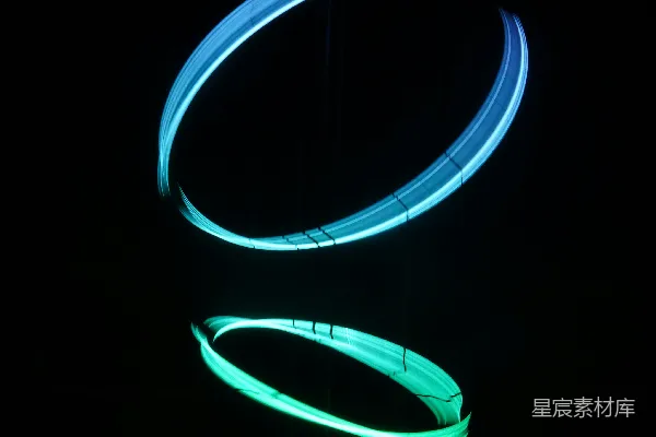 高清摄影 光绘艺术：夜晚的色彩轨迹