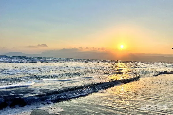 高清摄影 夕阳下的海滩