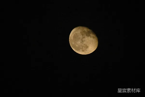 高清摄影 夜空中的圆月