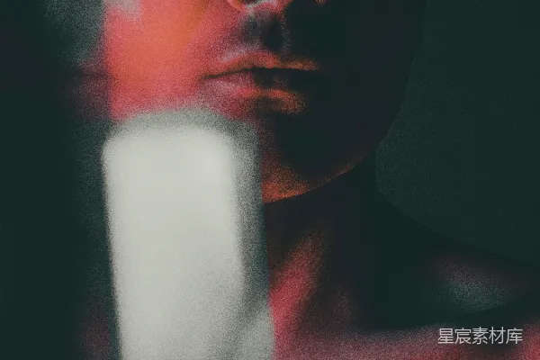 高清摄影 红光下的神秘人物