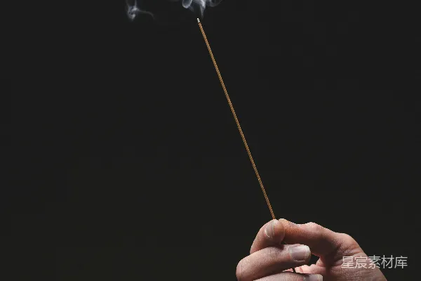 高清摄影 点燃的香烟