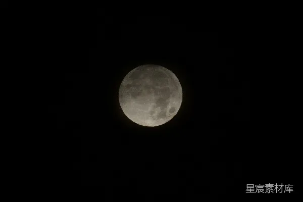 高清摄影 夜空中的明月