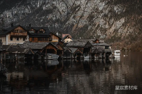 高清摄影 山间湖畔的宁静时光