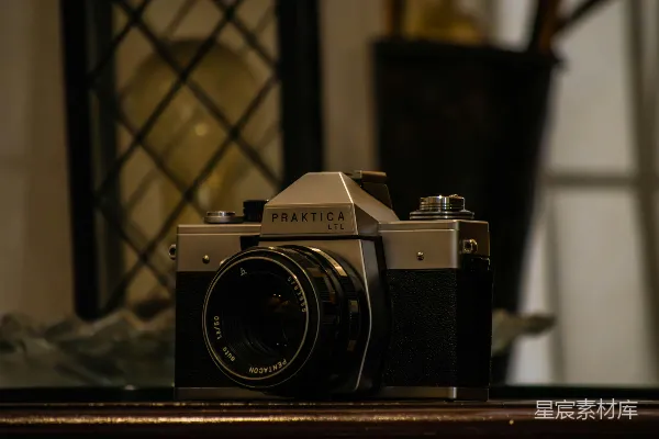 高清摄影 经典复古相机：Praktica TTL
